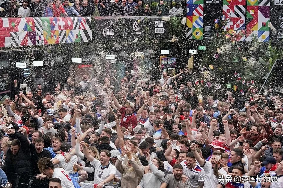 肯德基庆祝阿根廷夺冠,肯德基快闪酒吧