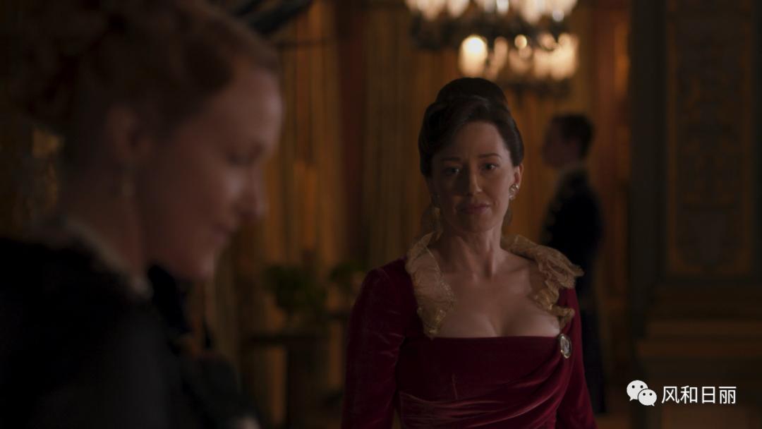 《珠光宝气》俪群会之「名媛团体观察」:抱团也是技术活