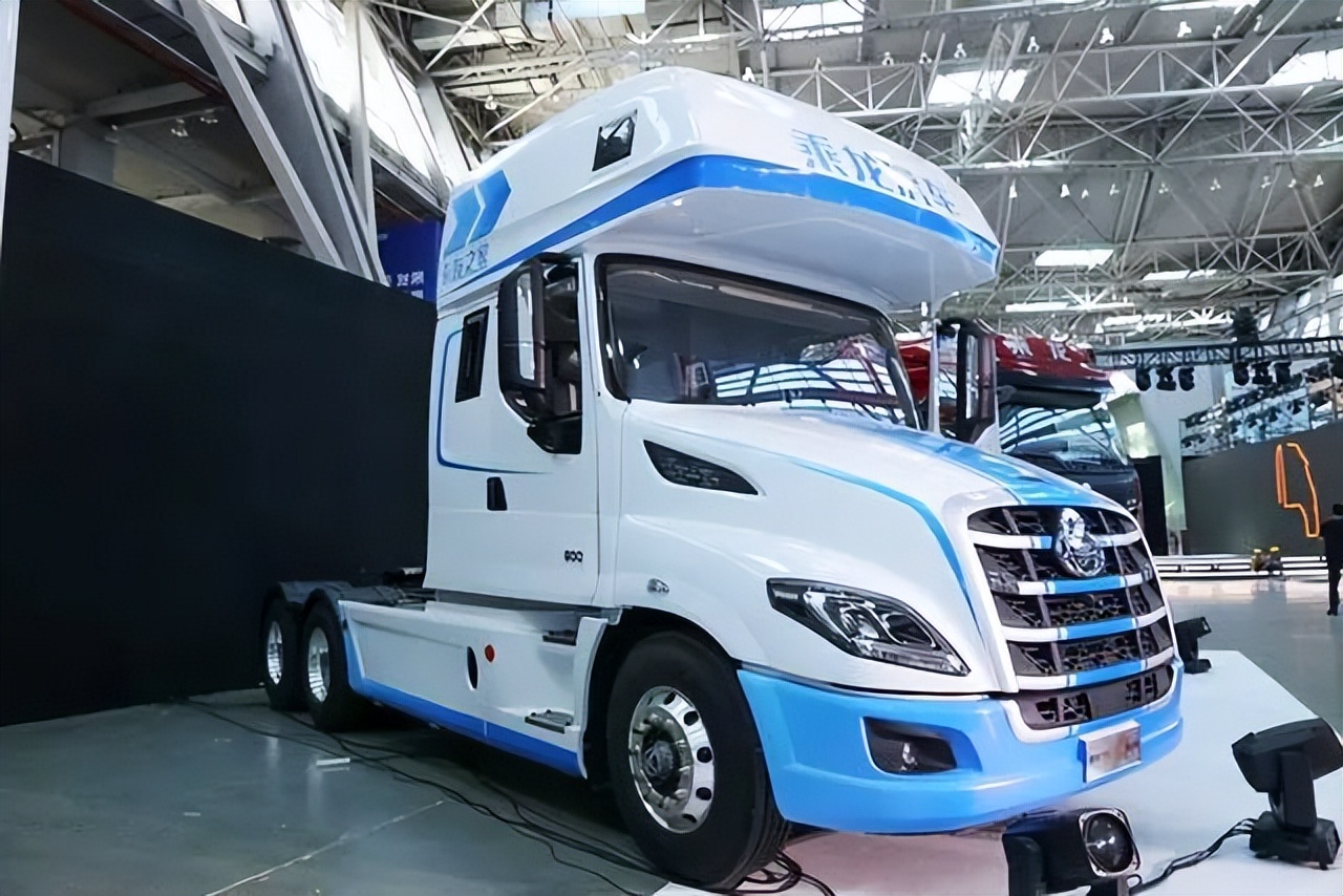 国产平头卡车改生活舱,平头卡车加长版生活舱