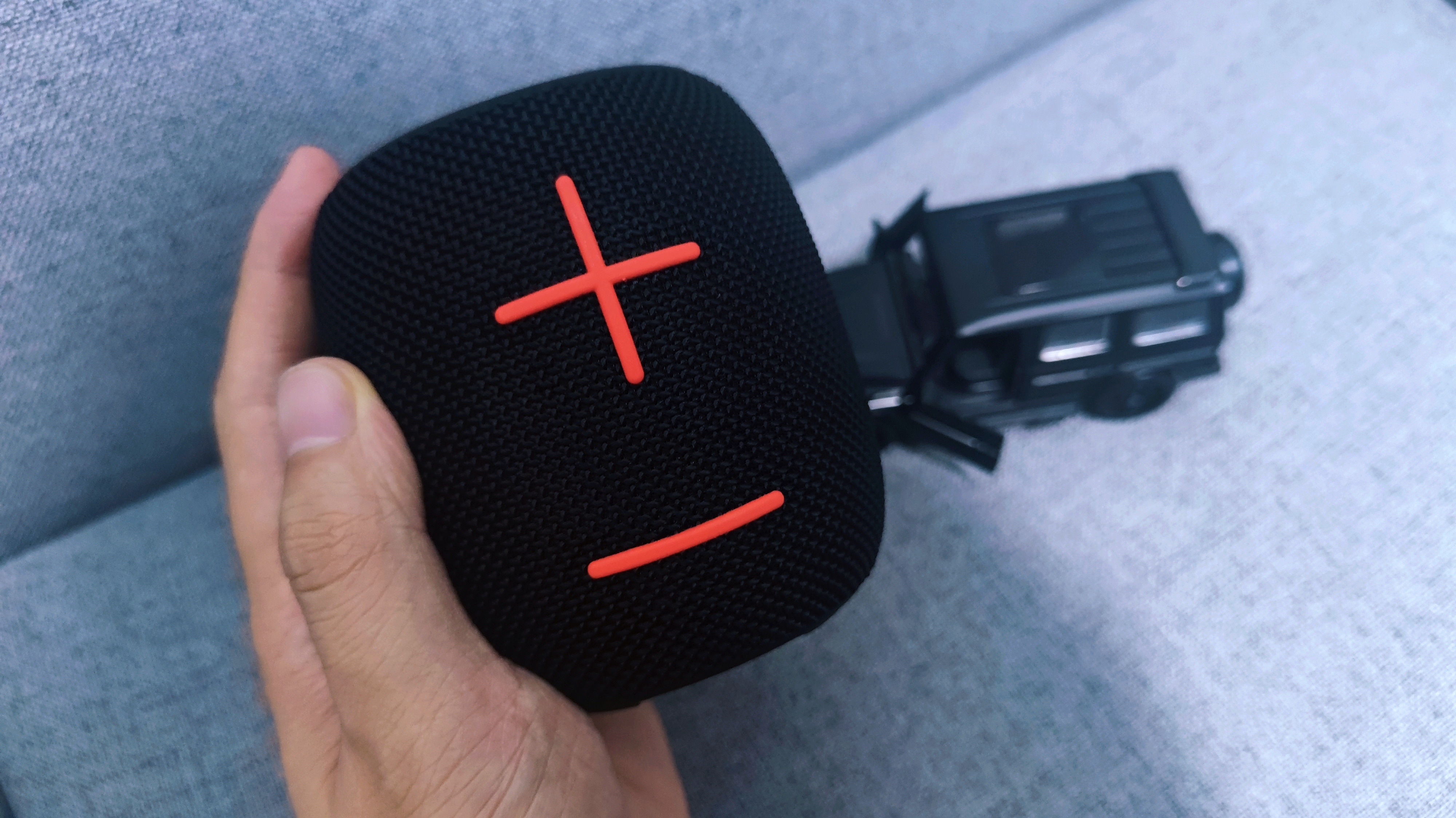 户外使用蓝牙音箱推荐,户外蓝牙音箱的续航能力