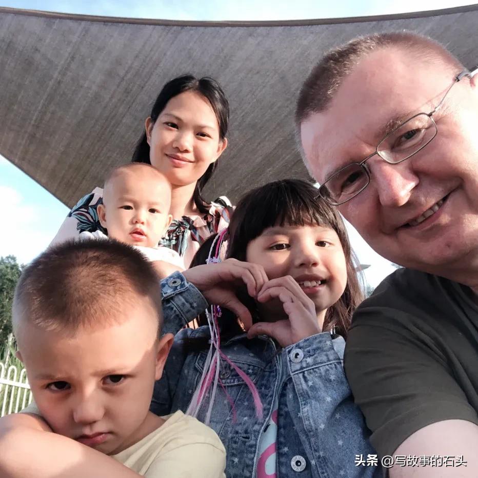 广东姑娘嫁给26岁小伙,广东25岁女孩嫁日本40岁老板