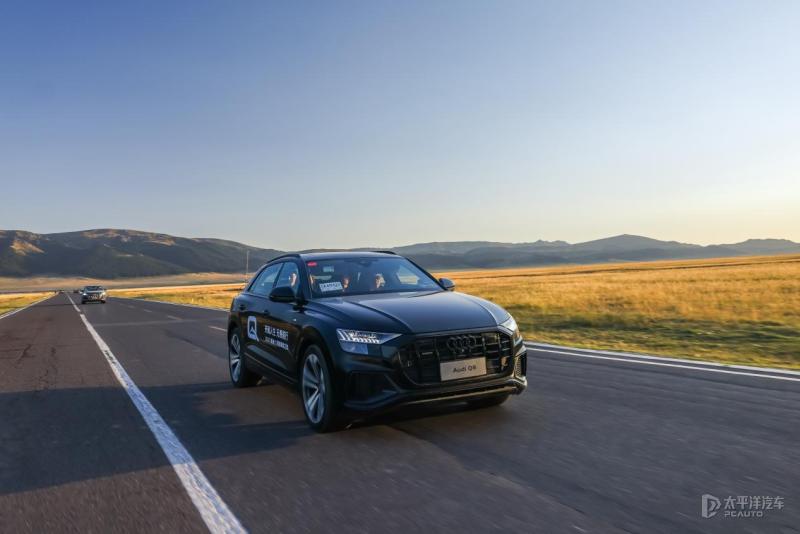 奥迪q8顶配最新款2023多少钱,奥迪rsq8顶配2023款冰雪运动