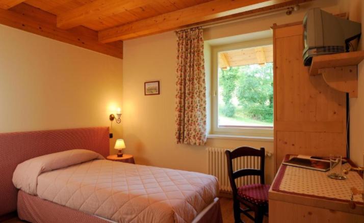 自驾游住经济实惠酒店攻略,自驾游怎么找到便宜的酒店