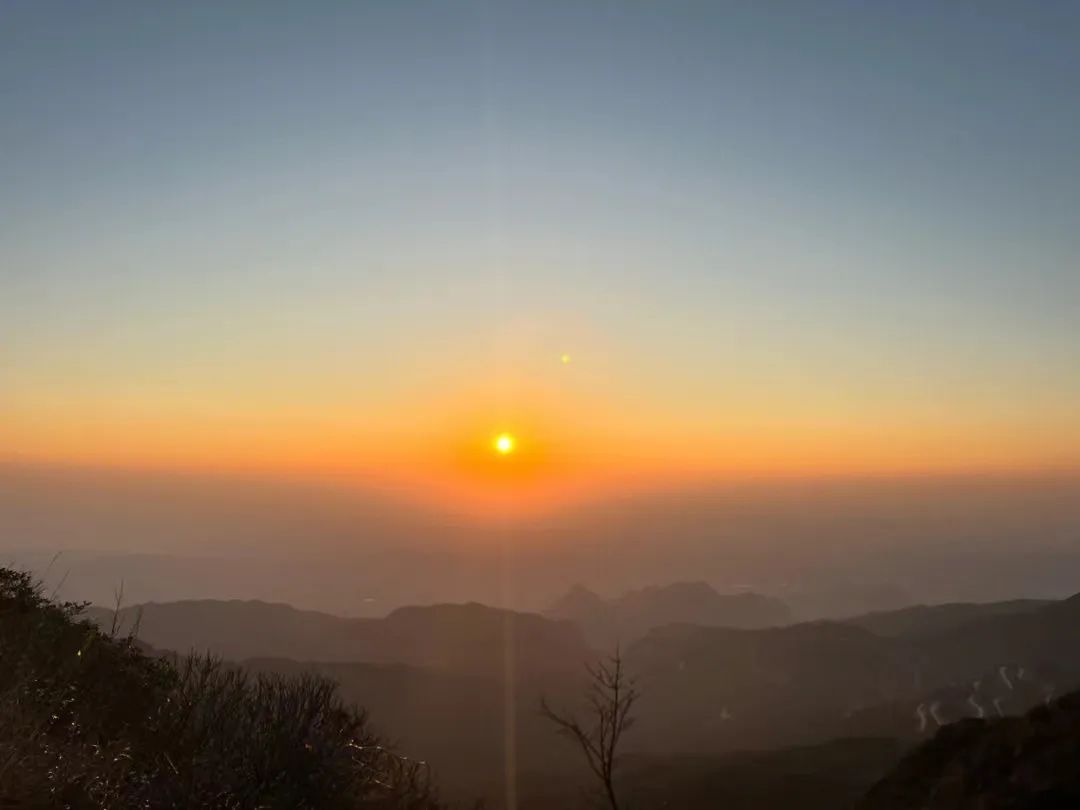 回到小县城朝九晚五,回到朝九晚五的心情说说