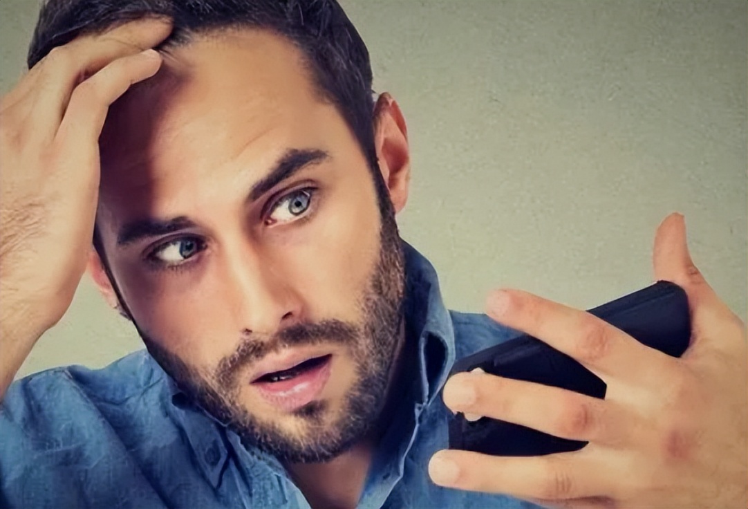 40岁男性毛发变白,40岁男性全身毛发变白是什么原因