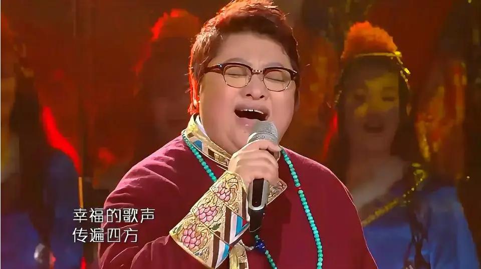 毛阿敏唱功排名,1993梅艳芳毛阿敏视频