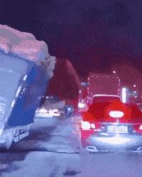 每日一笑：看多了足球比赛就没意思了，来一场不一样的比赛吧