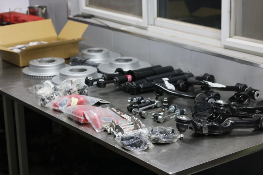 06年丰田霸道汽车翻新全过程,从山西拉回来的车