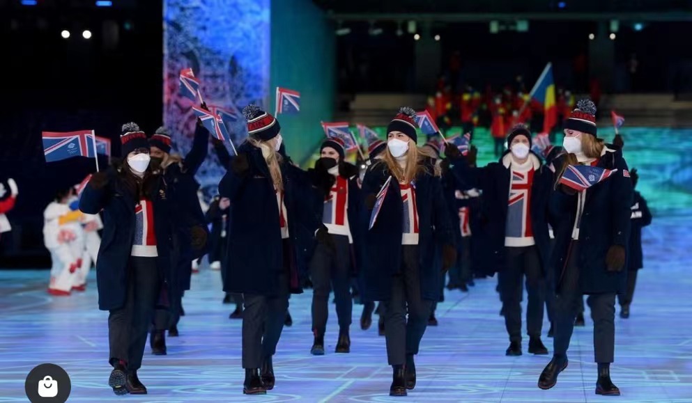 冬奥开幕加拿大羽绒服,冬奥意大利阿玛尼