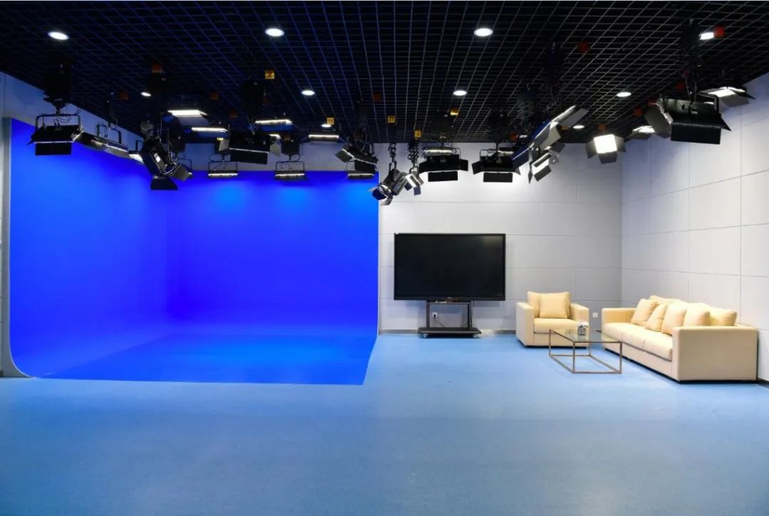 为什么华夏理工学院学费这么贵,为什么选择帝国理工