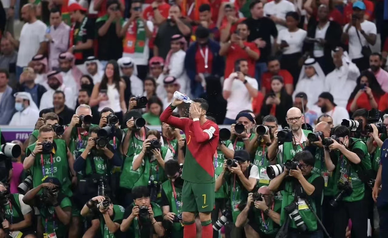 桑托斯执教葡萄牙时期的c罗,桑托斯意识到c罗的强大