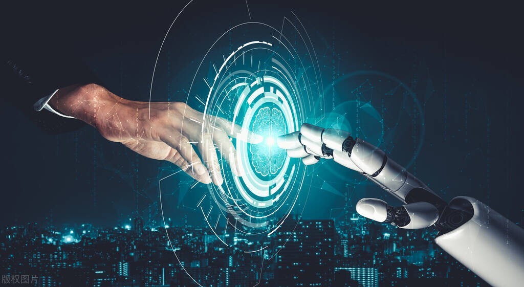 马云现身关心教育和农业,马云回国首谈ChatGPT