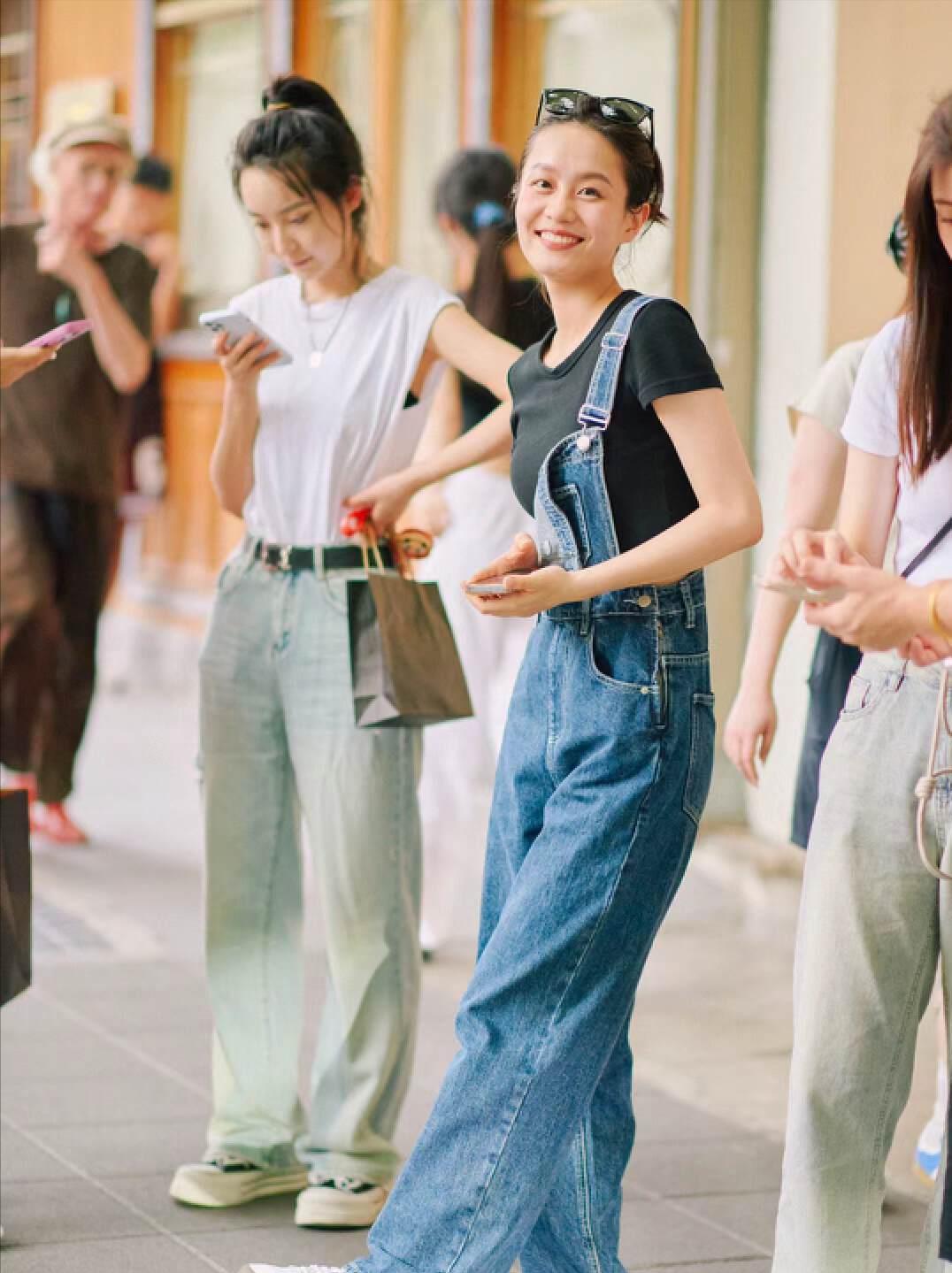 去了上海才发现：满大街都是长裙长裤，洋气又舒适，好高级