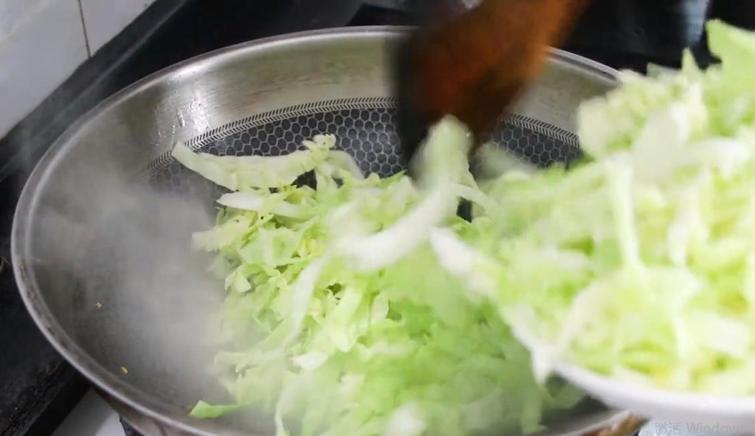 疫情下储存什么食物比较好,疫情特殊时期应备常用药