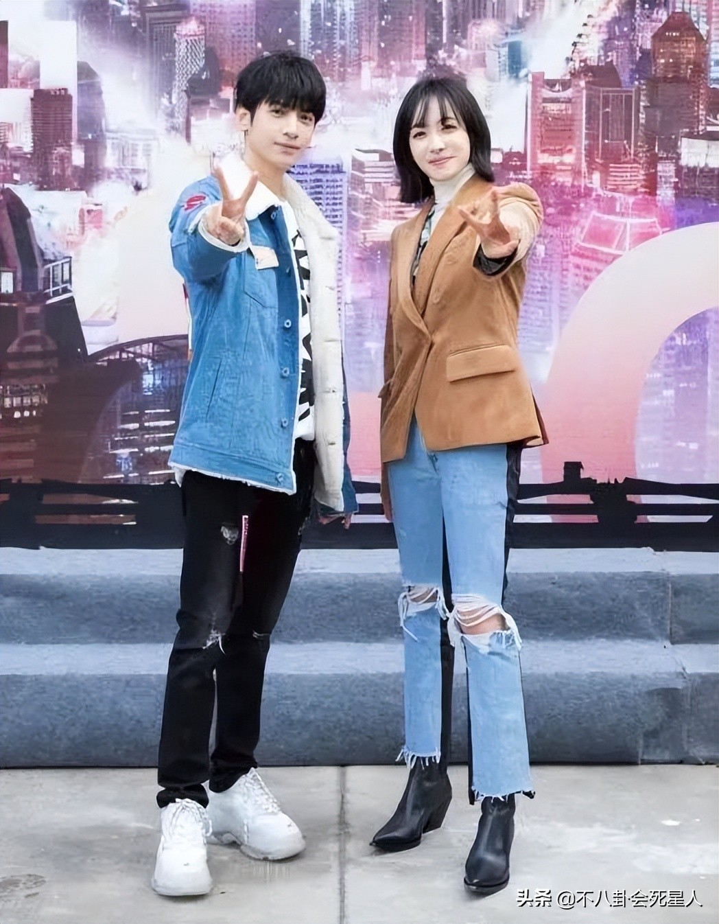 假头发假鼻子,假头发和假肚皮