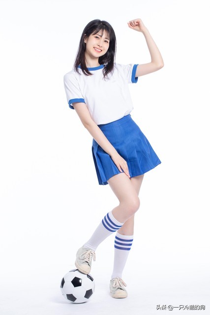 为什么我们如此热爱足球贺炜,为什么我们如此热爱足球