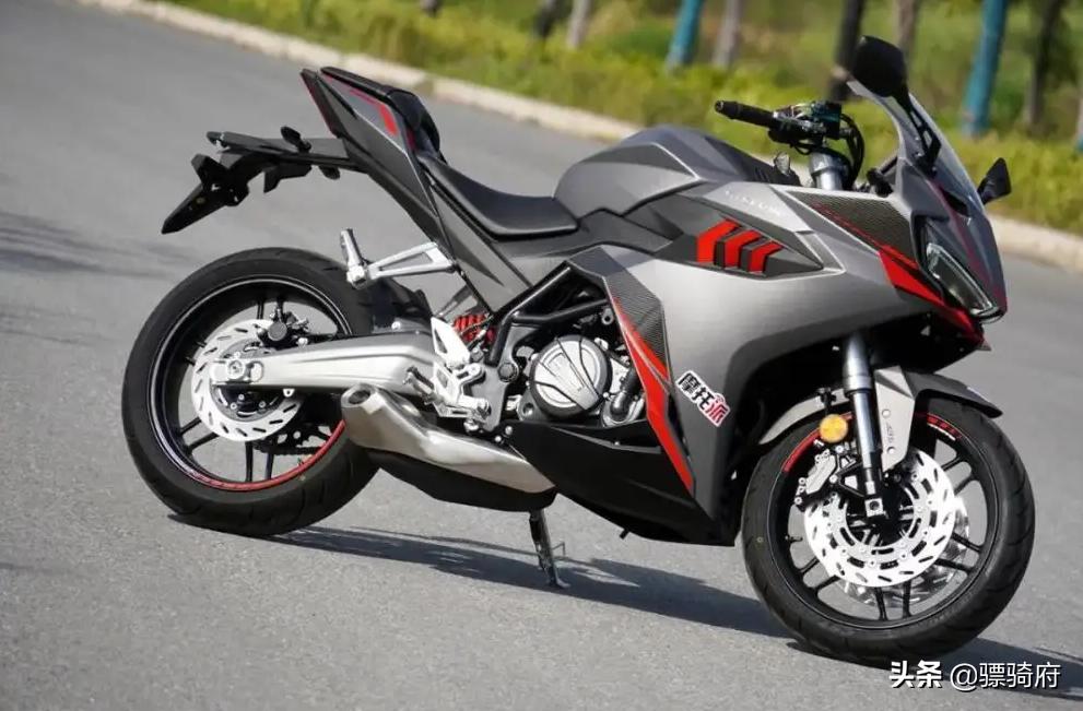 为什么小排量不引入国内,小排量跨骑在中国