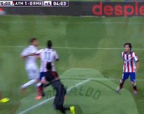 c罗凌空拳击打球,这就是c罗完整版