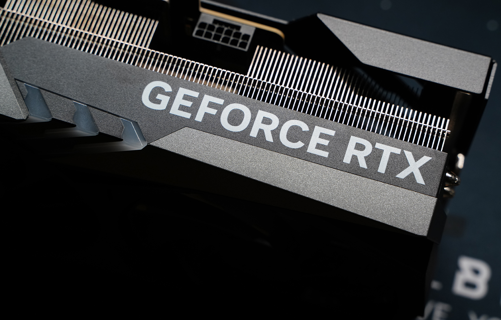 rtx4080魔龙和4090尺寸,rtx4080魔龙多少pin供电