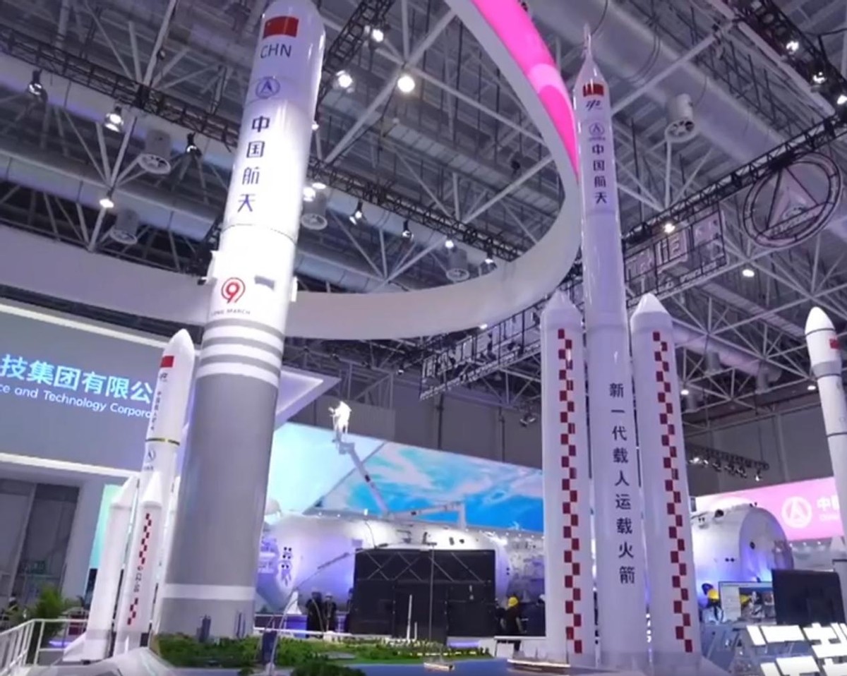 中国胖五火箭发射,中国火箭亮相