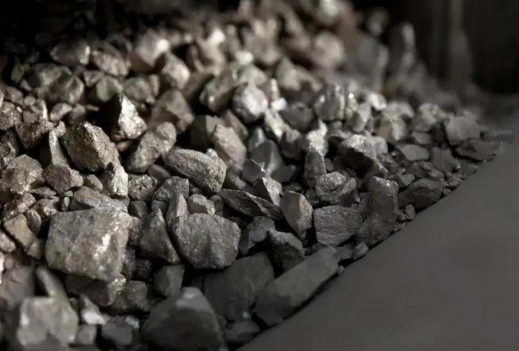 蒙古国矿产多不多 (蒙古国向中国出口什么矿产)