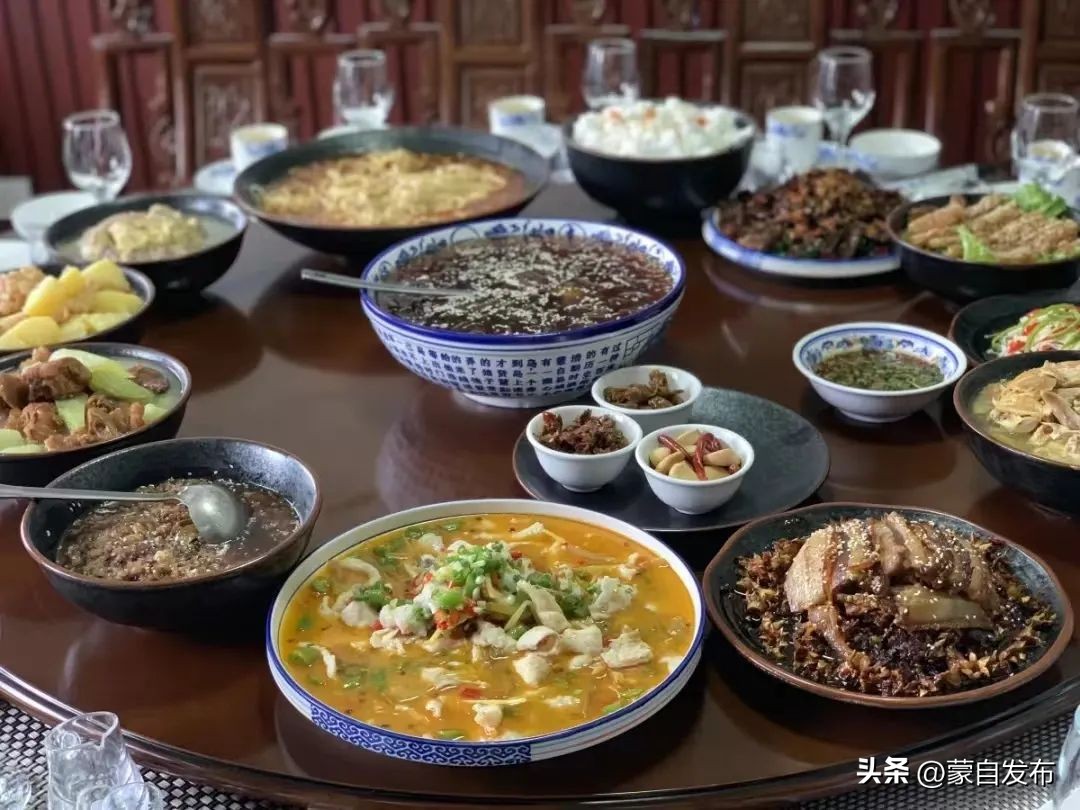 坐上高铁游蒙自|天为罗帐地为毡满天星斗伴我眠