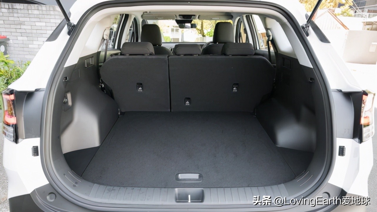 起亚发布全新狮跑sportage预告图,2022款起亚狮跑sporT