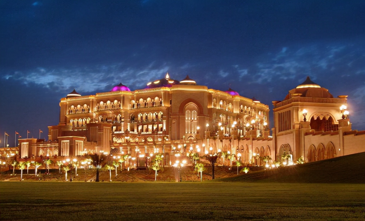 全球最顶级的8星级酒店,全球唯一一个8星酒店