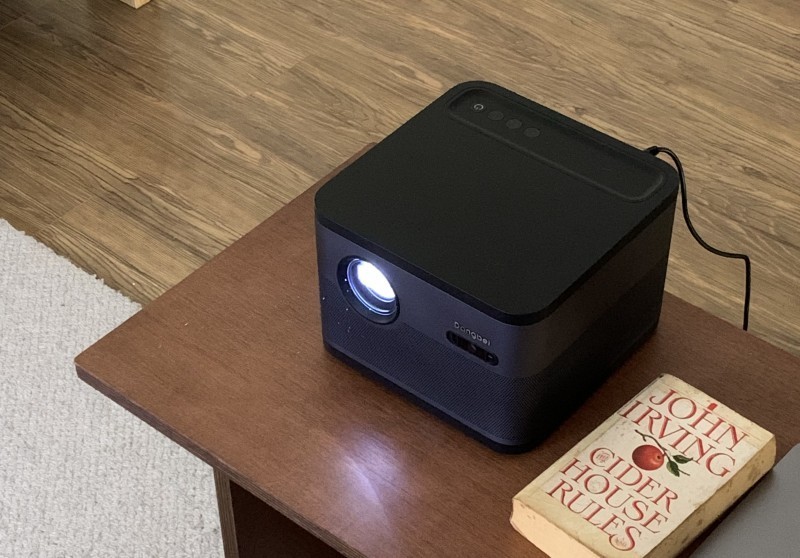 2022年投影仪家用推荐,最具有性价比的百元投影仪测评