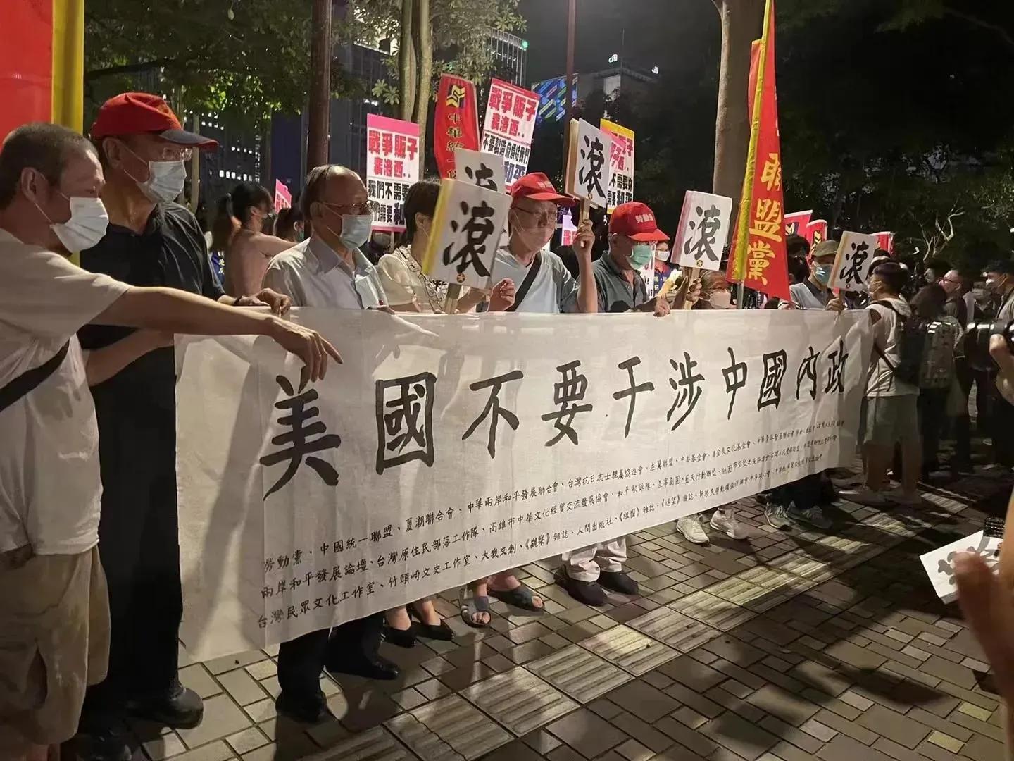 大陆军演奏效！蔡英文采取反制措施，效果不尽人意？台民：别反抗