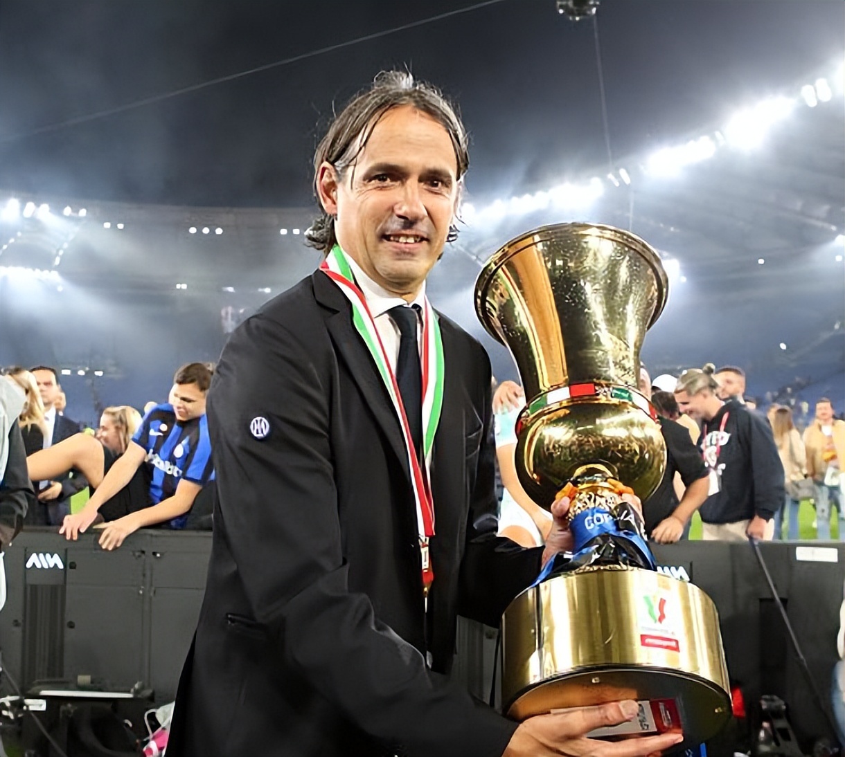 国米5-1大胜ac米兰张康阳,国米1-0马竞集锦