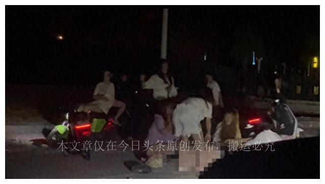 荒草地惊现女尸完整版,荒地惊现女尸扒开淤泥后惊呆众人