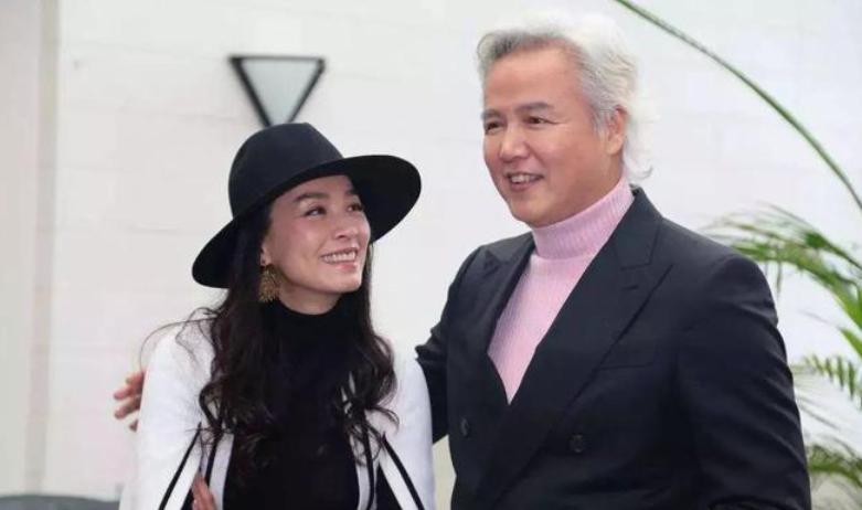 张庭夫妇开始做微商多少年,张庭和她的微商王国