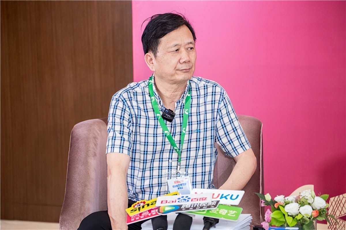 鎮﹀悍鑽笟鏈潵鍙戝睍,鎮﹀悍鑽笟鍏徃鍙戝睍鍓嶆櫙