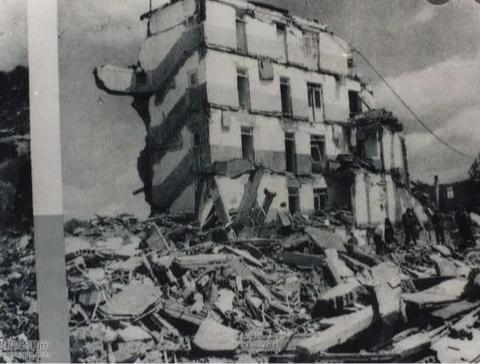 妻子地震截瘫感人视频,妻子汶川地震失去腿丈夫不离不弃