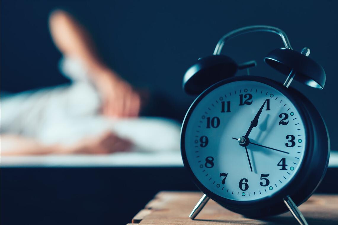 失眠睡不着两招睡到大天亮,芍药甘草汤治疗失眠早醒