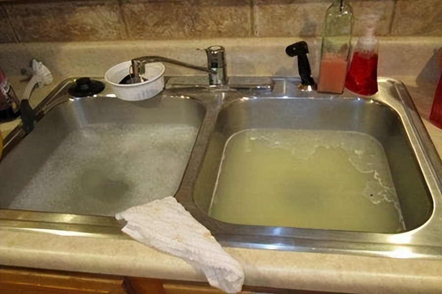 管道被油堵了怎么搞,排水管道被油污堵了用什么通