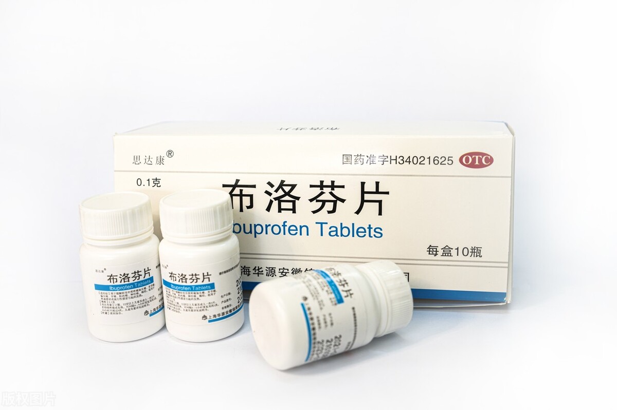 感染新冠怎么吃抗生素,感染新冠后如何吃退烧药