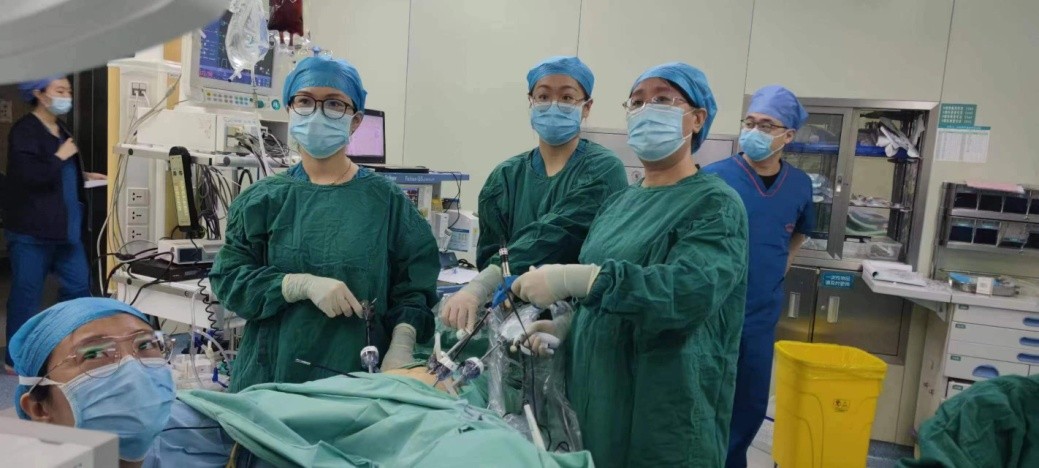 一片神奇网片，解决女性多年困扰哈医大一院张广美教授团队巧妙“悬吊”治脱垂