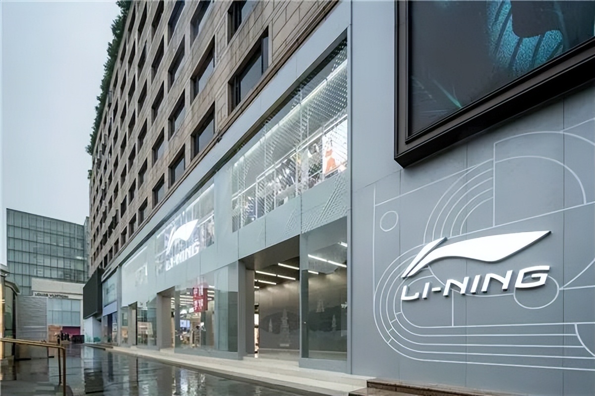 各大名牌羽绒服促销活动,李宁大牌羽绒服正品清仓