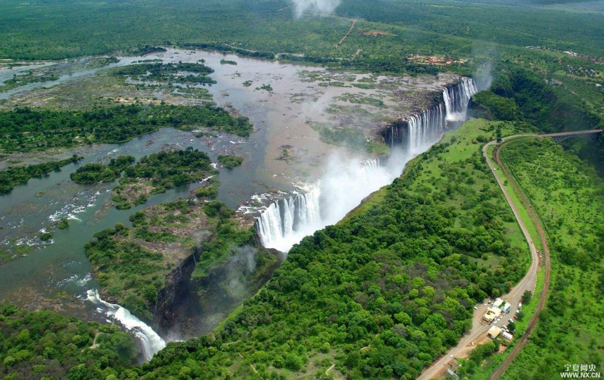 铜矿丰富的赞比亚是个怎样的国家,被称为铜矿之国是哪个国家