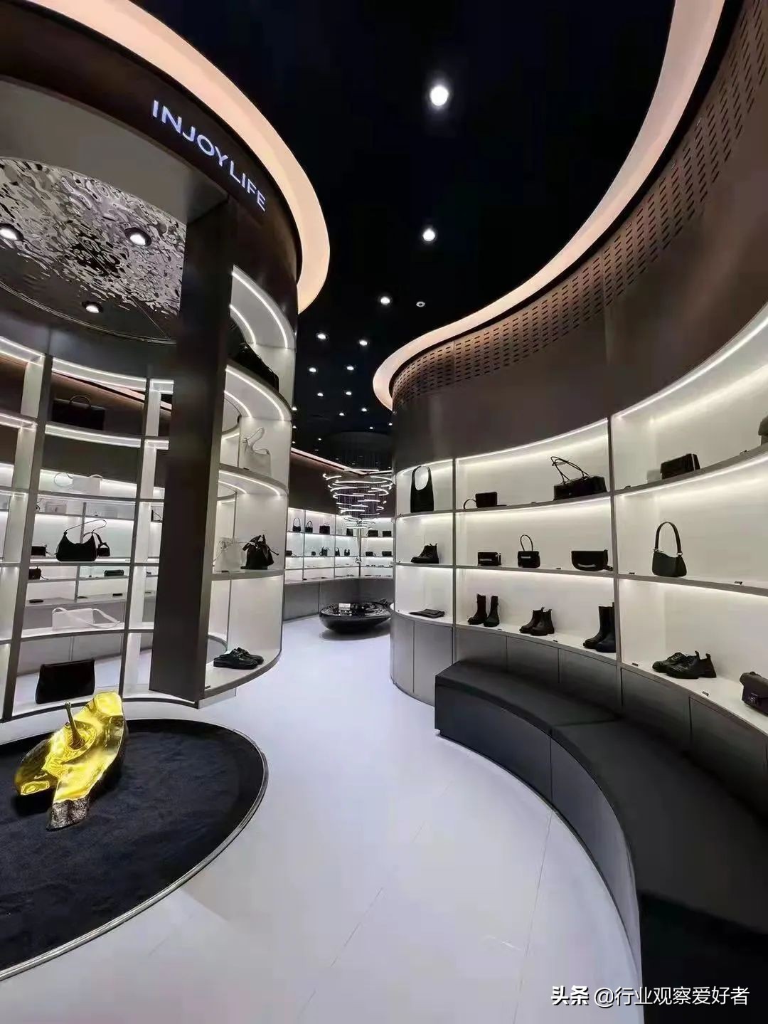 从线上到线下的品牌,品牌箱包趋势