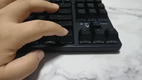 雷柏v500se混彩背光游戏机械键盘,雷柏v500pro混彩背光游戏机械键盘