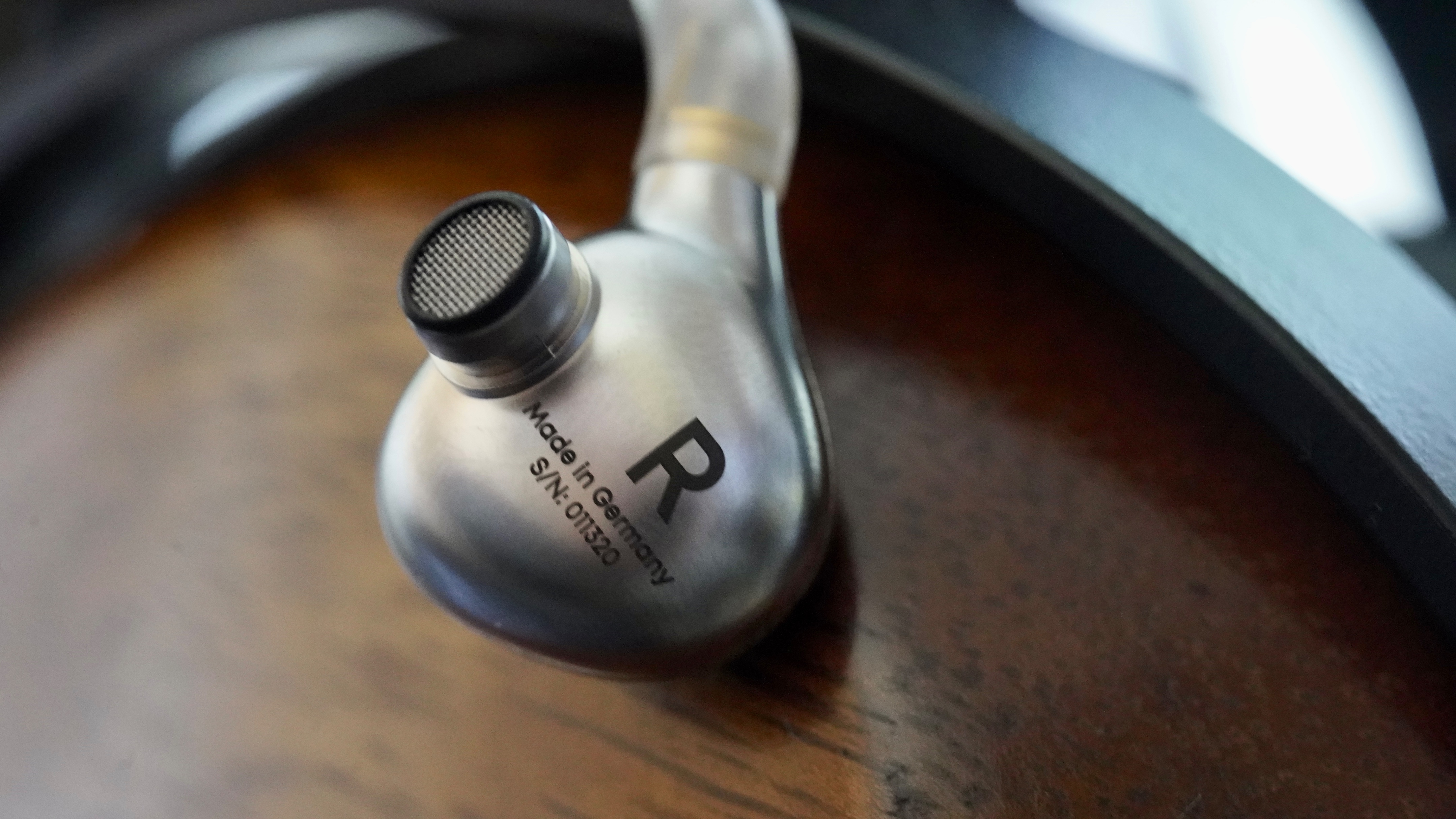 拜雅榭兰图二代开箱,拜雅榭兰图二代耳塞