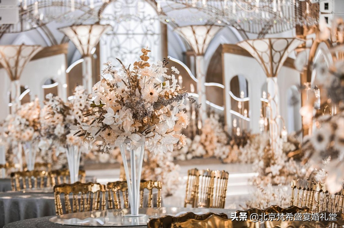 备婚全攻略婚礼伴郎简短精辟祝词,婚礼伴郎伴娘致辞简短