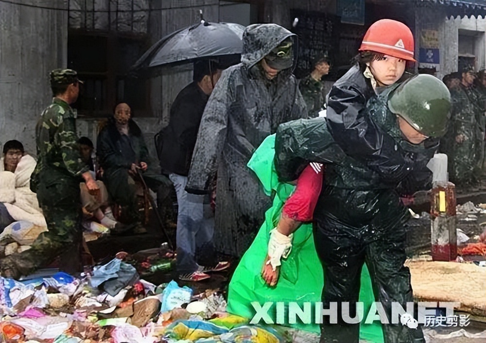 汶川地震15周年：100张照片，100个让人泪流满面的瞬间