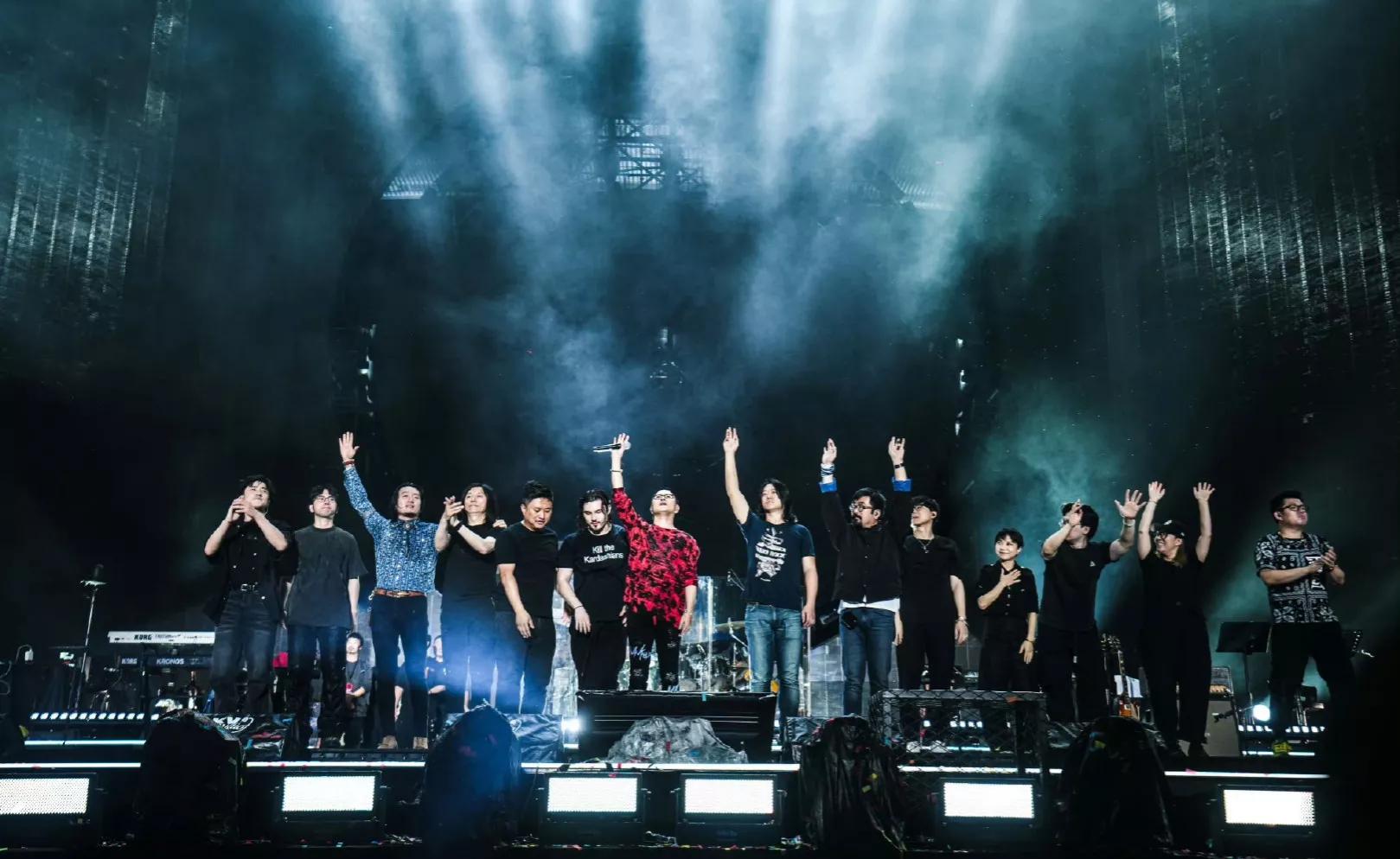 汪峰演唱会现场翻车再上热搜,汪峰深圳演唱会大排档