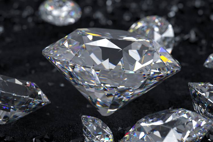 钻石价格高低主要看哪些方面,最近钻石价格真的暴跌了吗