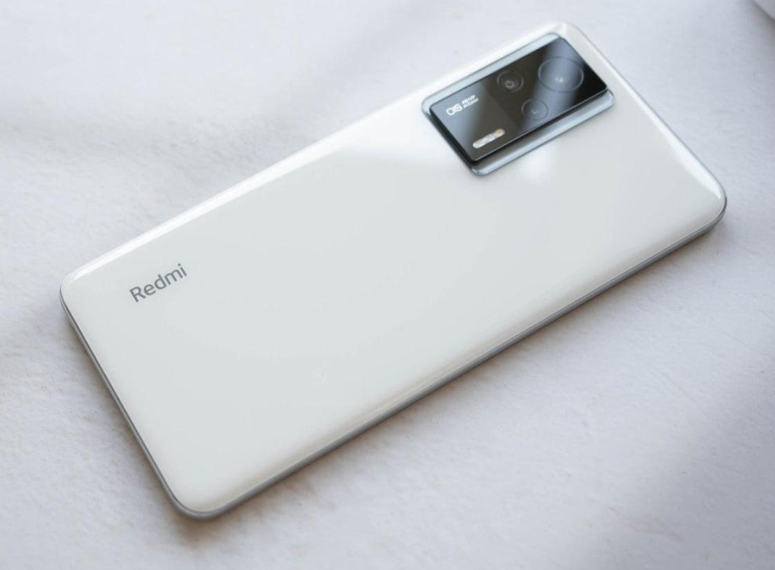 “开学”换手机，这4款最佳“大电池”手机，能流畅再用4年