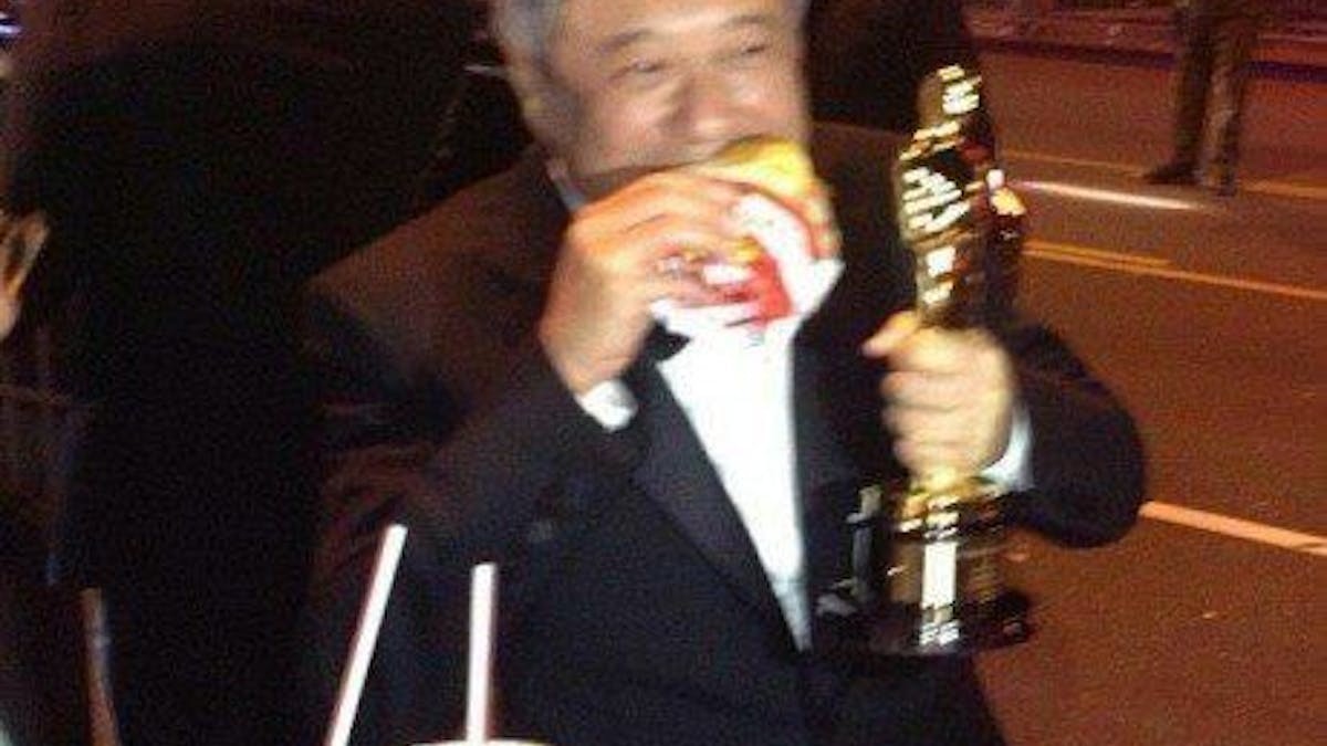 奥斯卡2024颁奖杨紫琼,奥斯卡最佳女主角颁奖杨紫琼